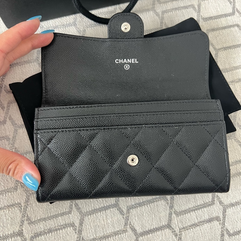 Chanel timeless caviar medium black flap wallet - Picture 2 of 6